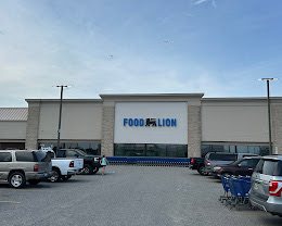 Food Lion in Avon, the island's main grocery store